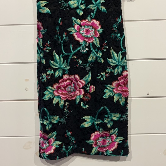Eliza J Black Embroidered Floral Sheath Dress Size 6 - Picture 3 of 16
